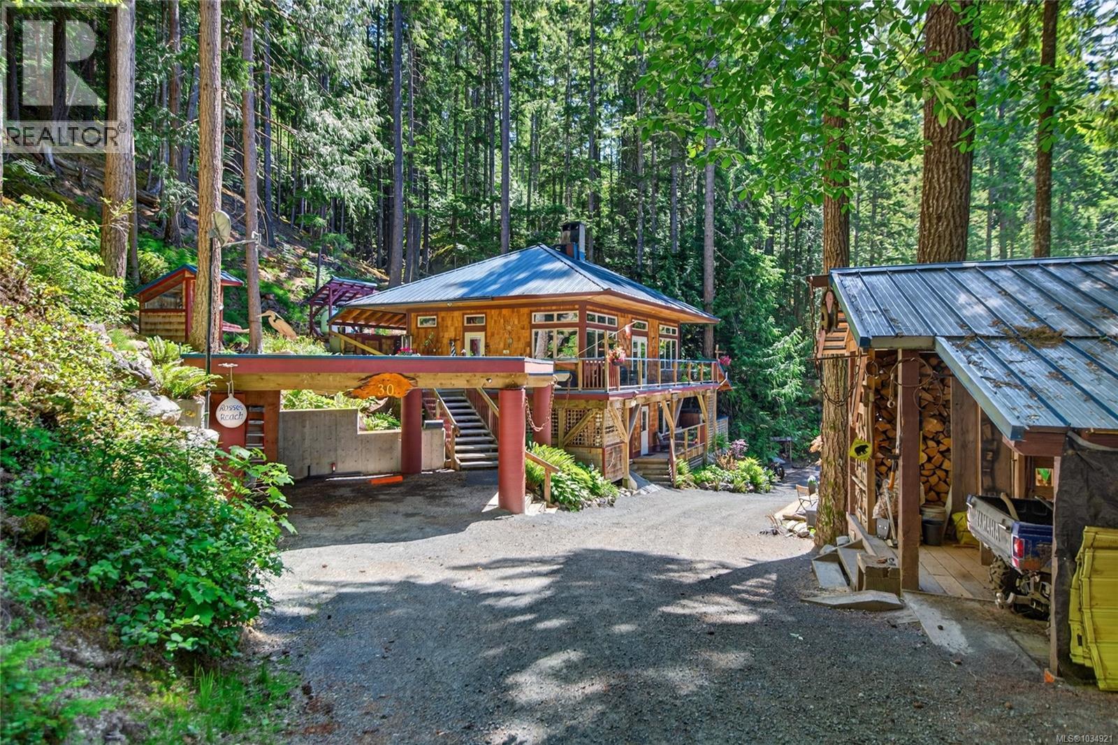 30 Baikie Dr - 2