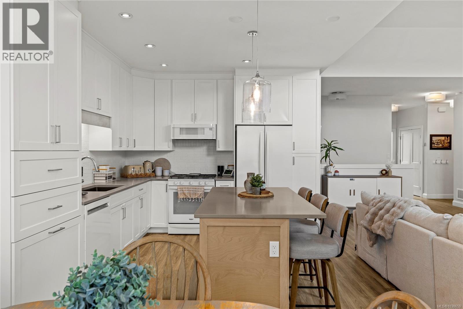 907 Park Ave - 18