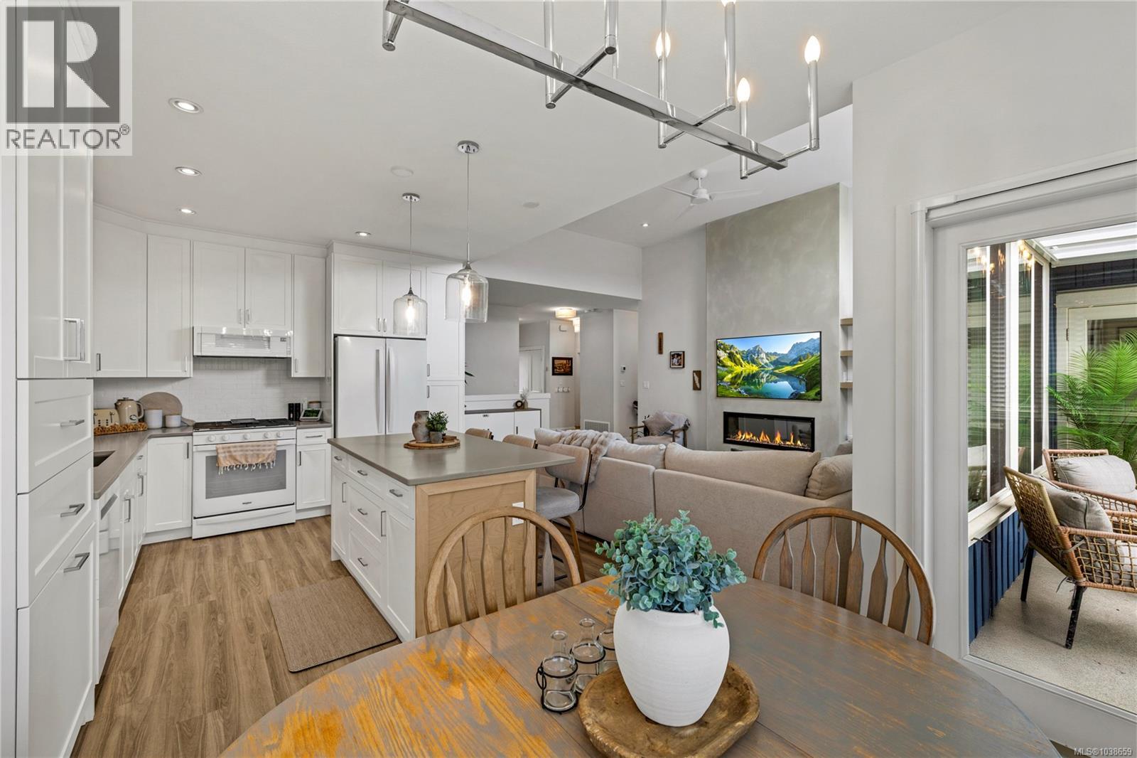 907 Park Ave - 22
