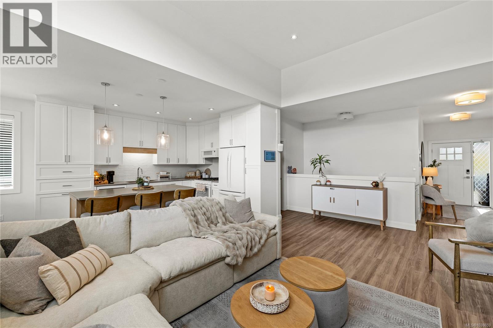 907 Park Ave - 12