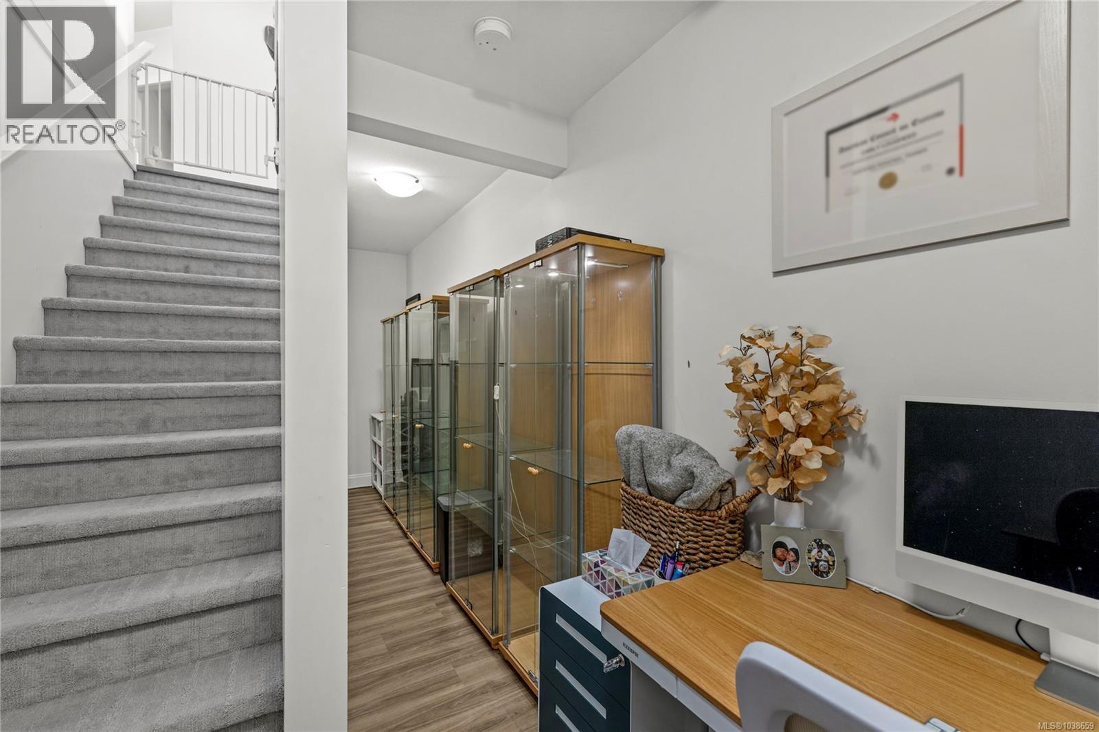 907 Park Ave - 32