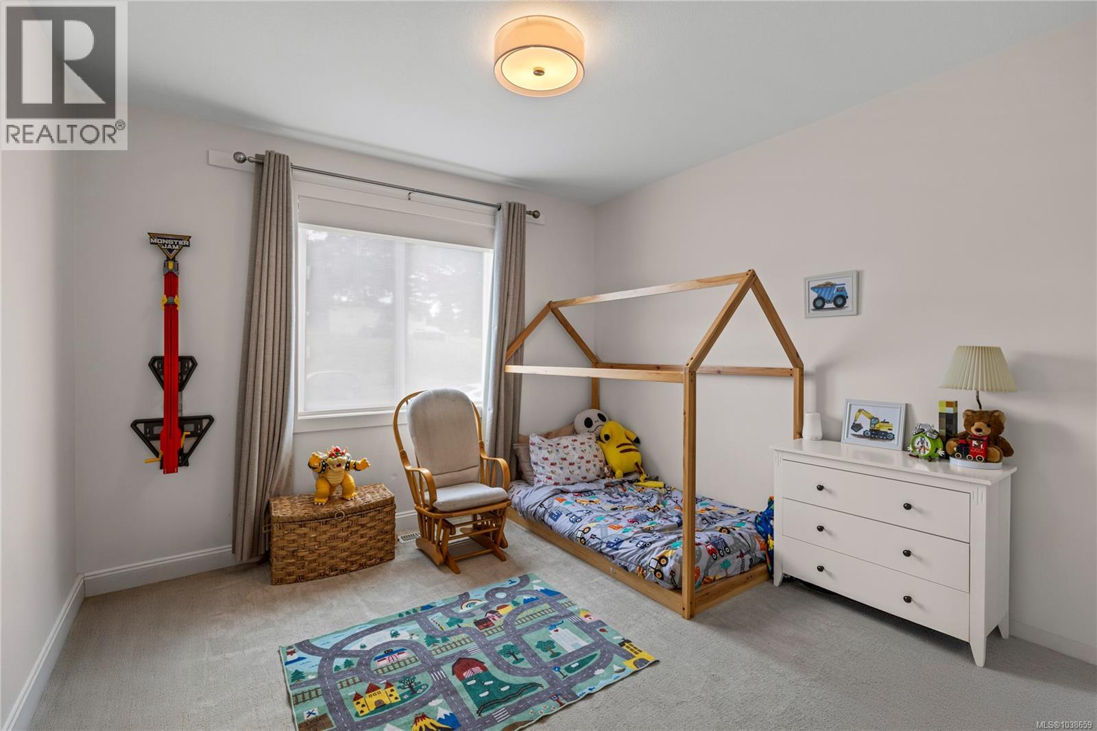 907 Park Ave - 30