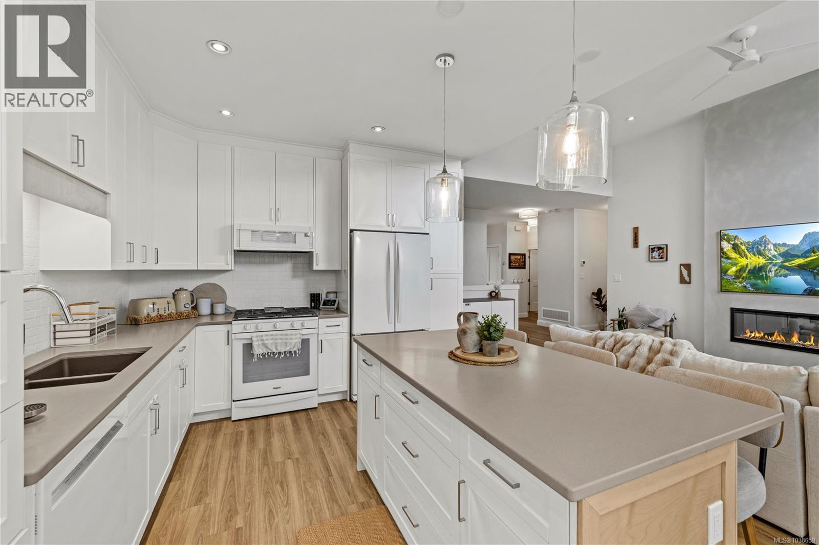 907 Park Ave - 15