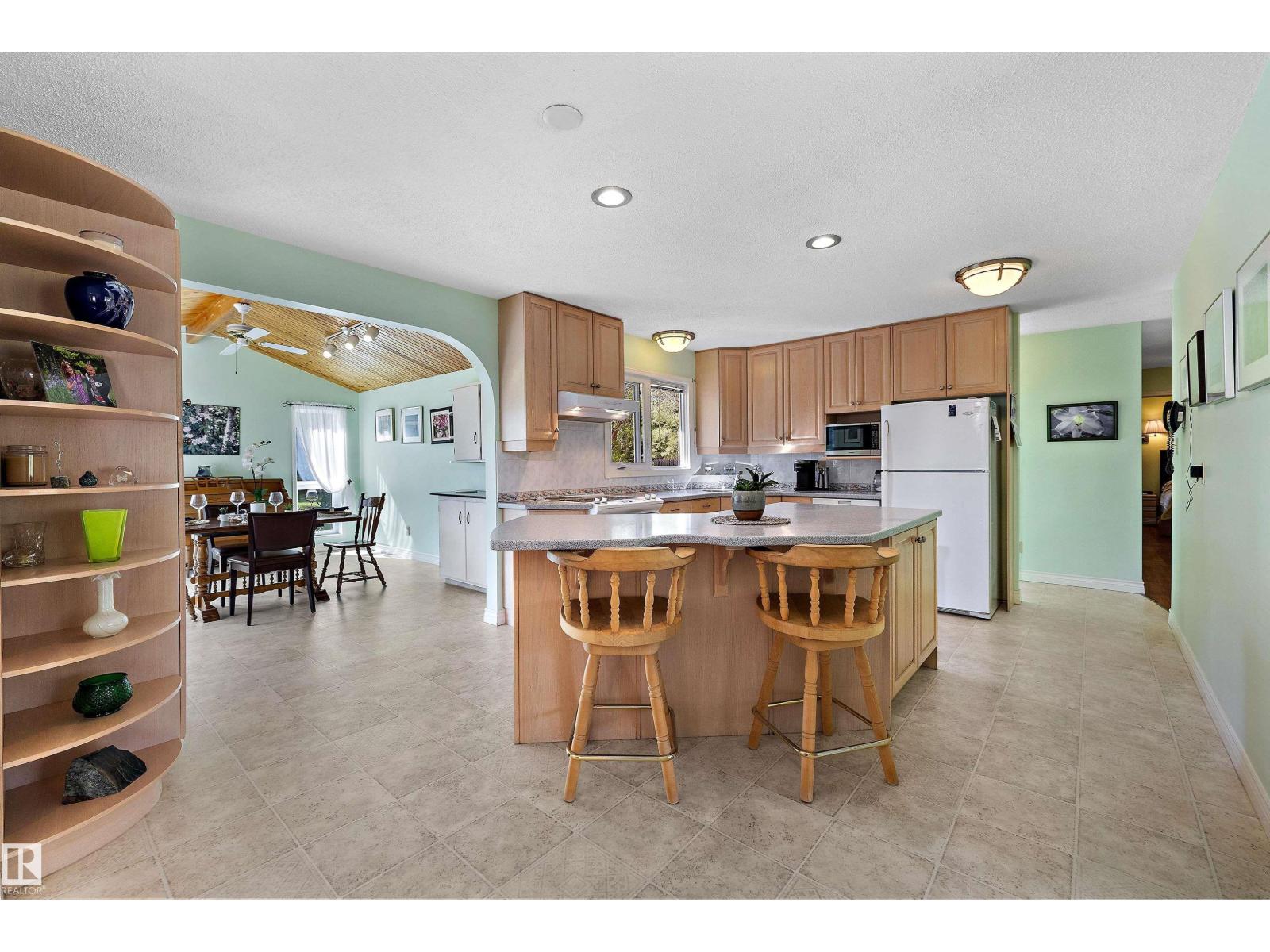 #8 27005 TWP ROAD 511 - 14