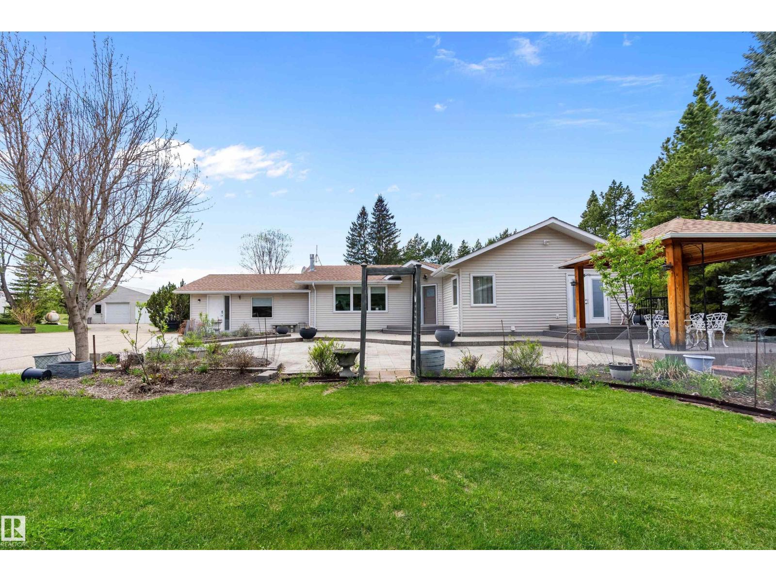 #8 27005 TWP ROAD 511 - 54