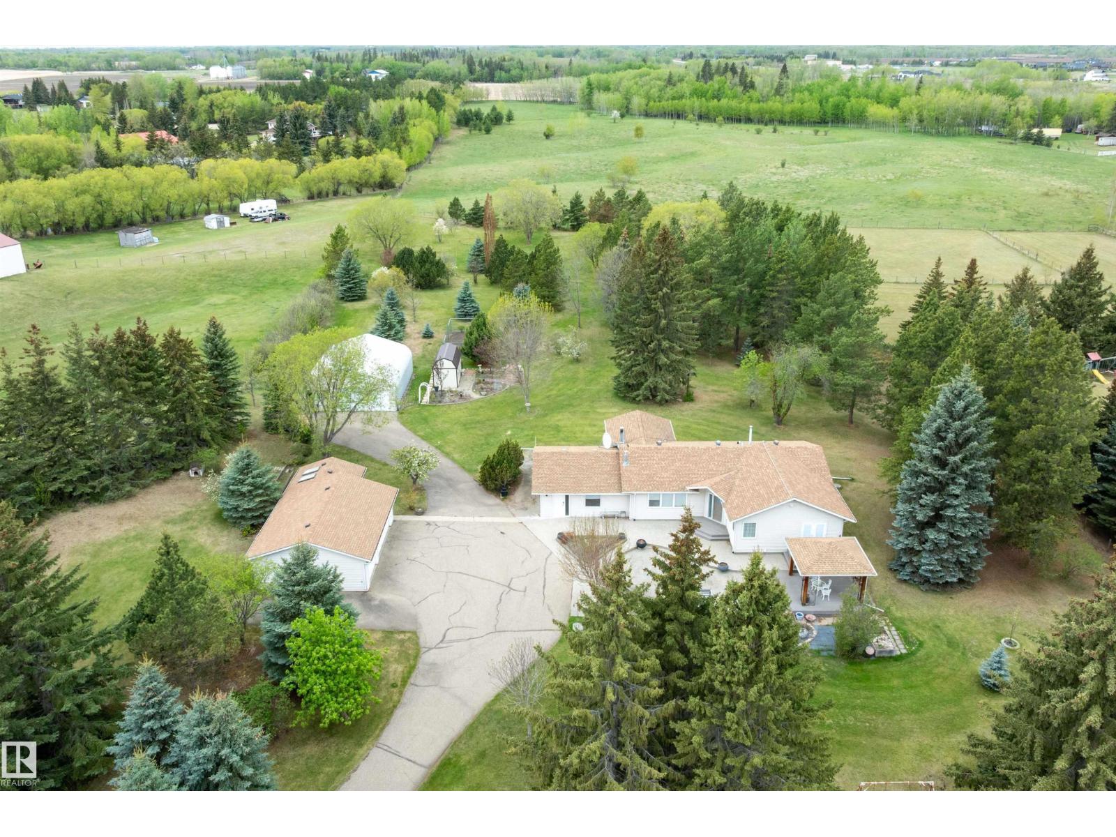 #8 27005 TWP ROAD 511 - 70