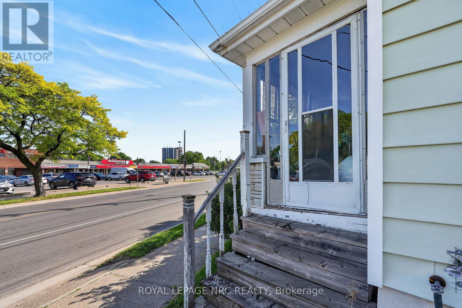 146 CARLTON STREET - 2