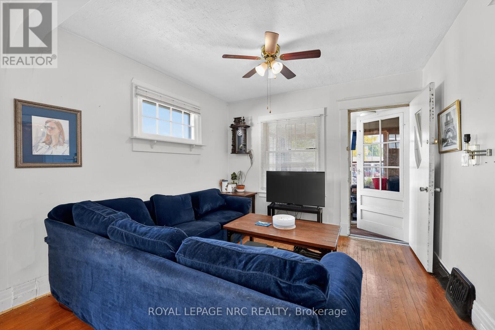 146 CARLTON STREET - 5