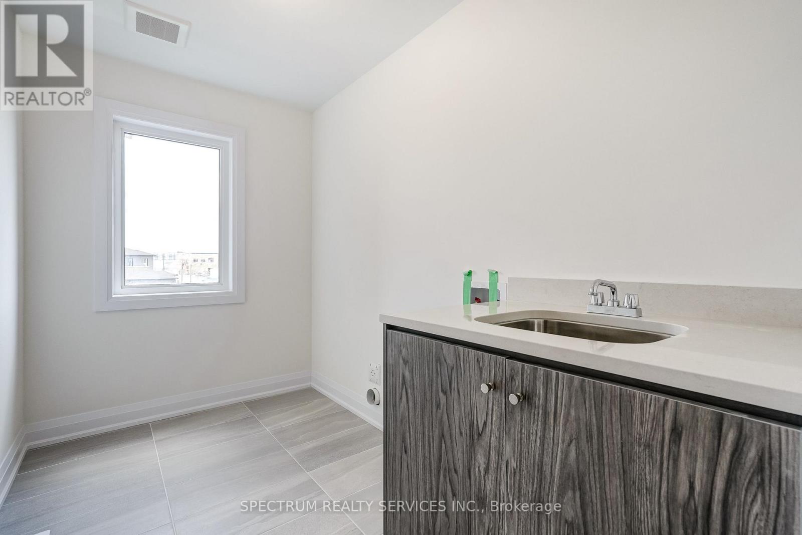 4-bedroom home for sale at 78 GRANKA STREET, Brantford ON · photo 29 of 40