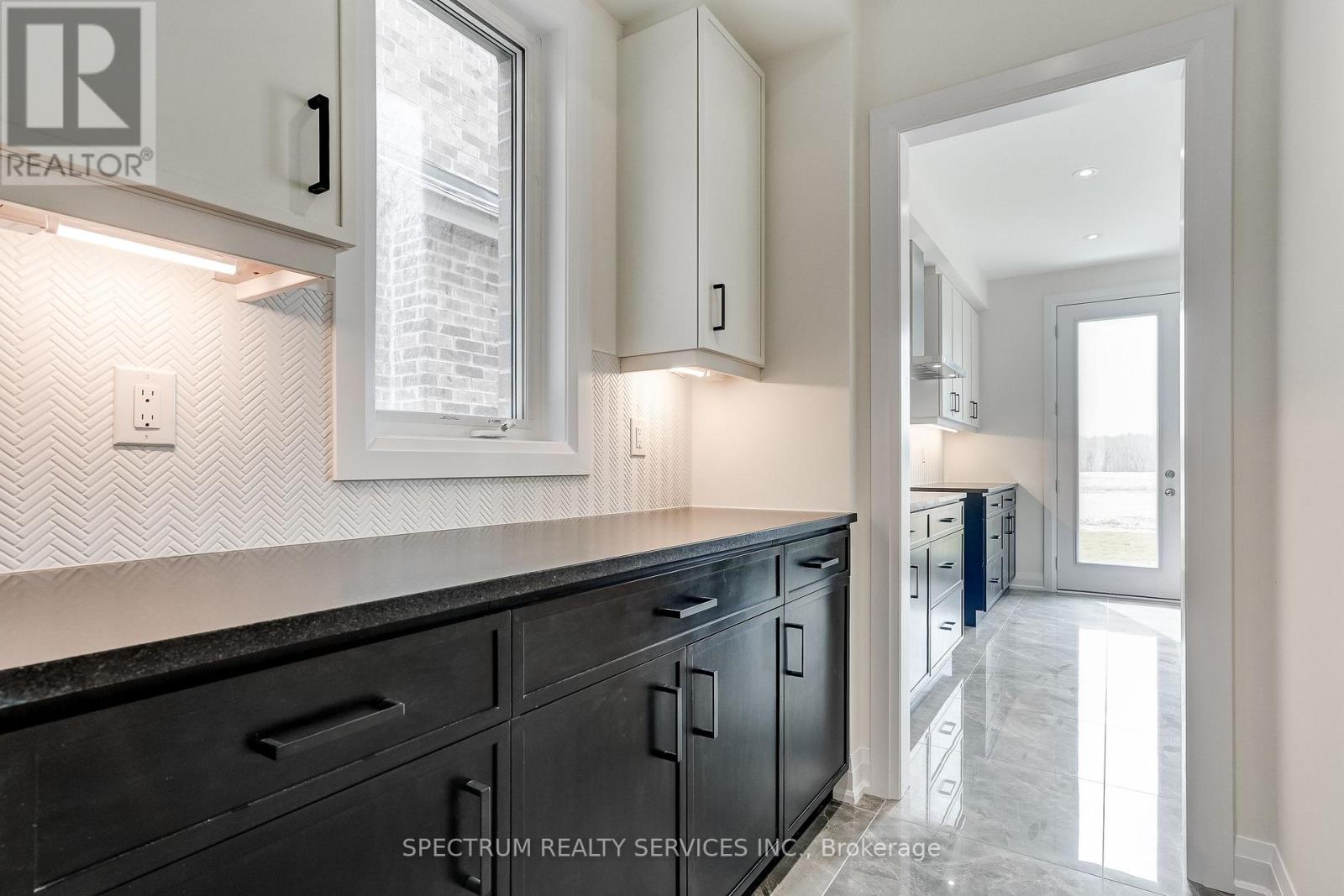 4-bedroom home for sale at 33 DORE DRIVE, Brantford ON · photo 13 of 48