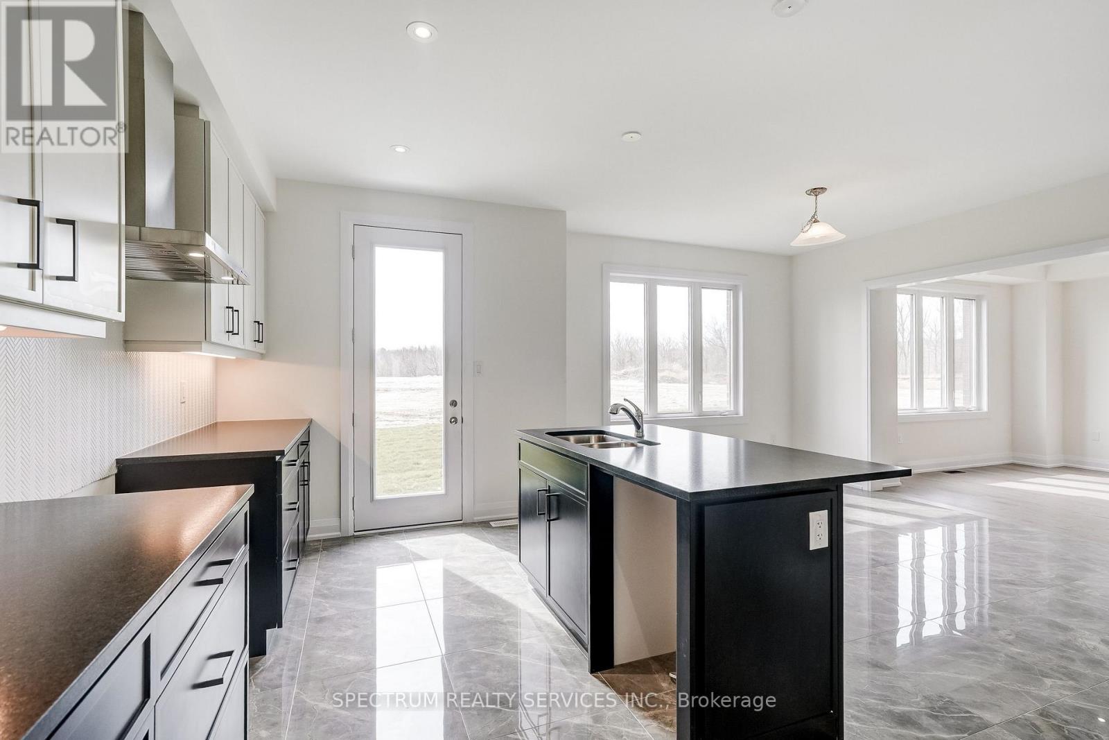 4-bedroom home for sale at 33 DORE DRIVE, Brantford ON · photo 14 of 48