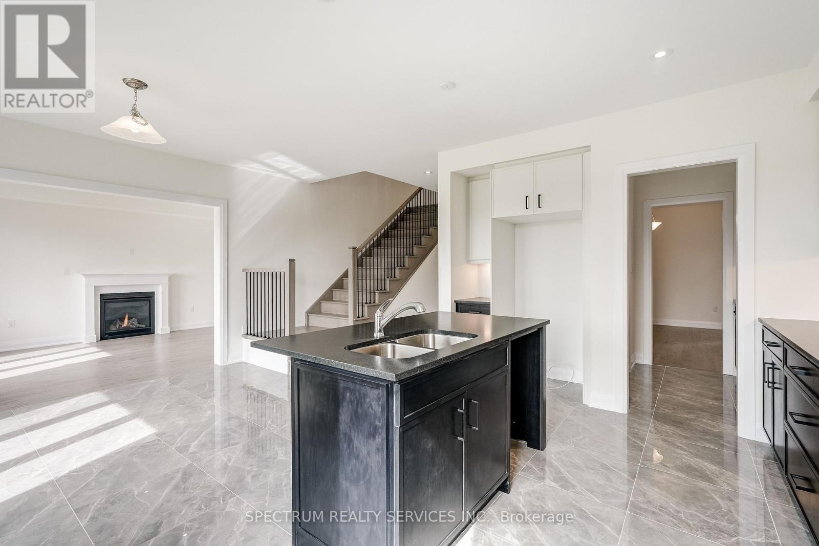 4-bedroom home for sale at 33 DORE DRIVE, Brantford ON · photo 15 of 48