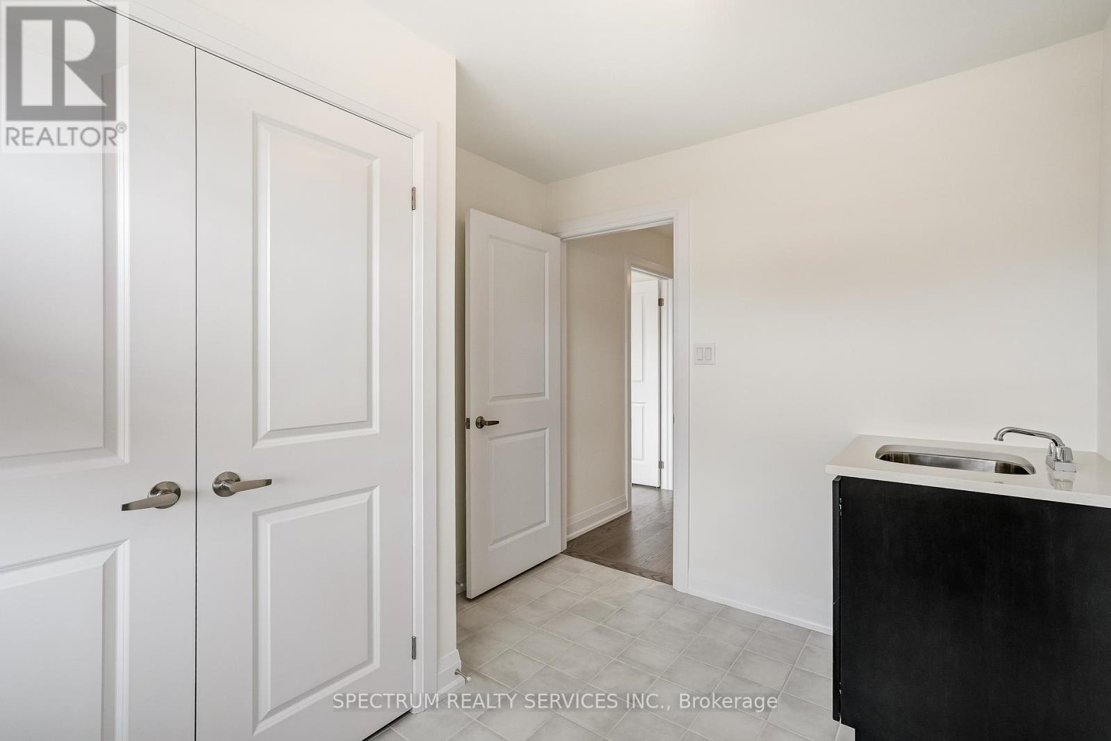 4-bedroom home for sale at 33 DORE DRIVE, Brantford ON · photo 30 of 48