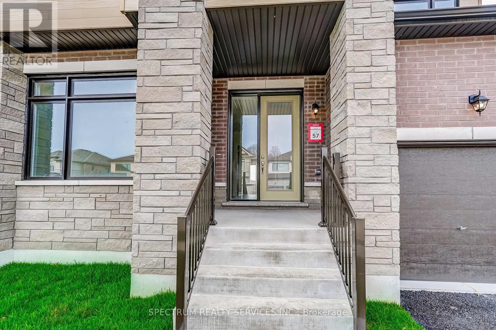 4-bedroom home for sale at 33 DORE DRIVE, Brantford ON · photo 5 of 48