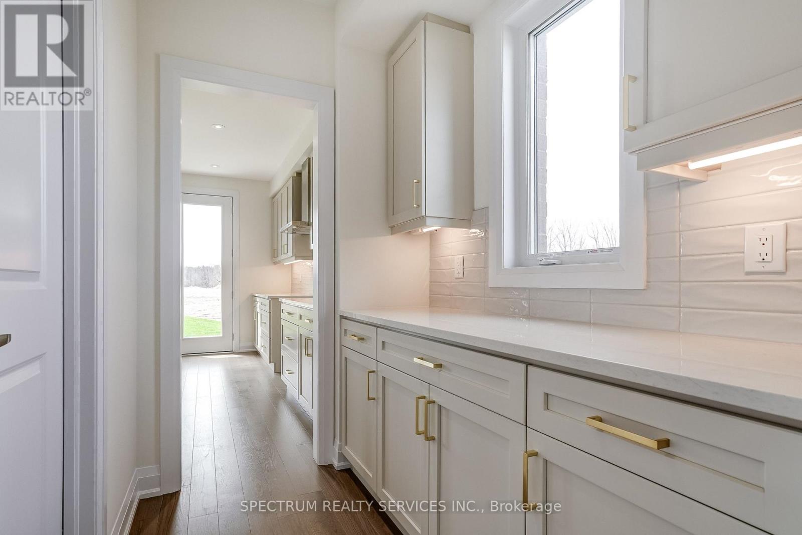 4-bedroom home for sale at 35 DORE DRIVE, Brantford ON · photo 14 of 43