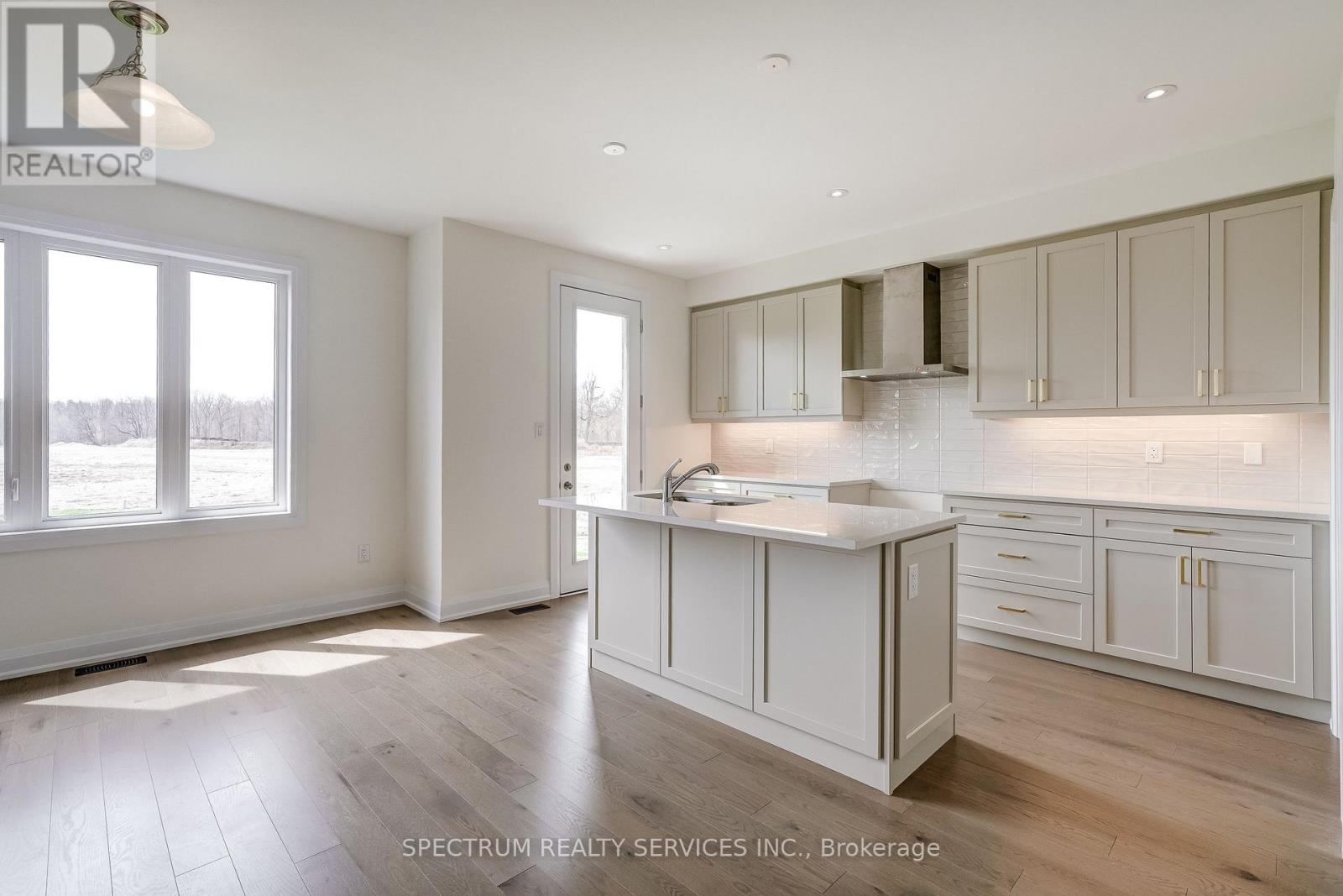 4-bedroom home for sale at 35 DORE DRIVE, Brantford ON · photo 18 of 43