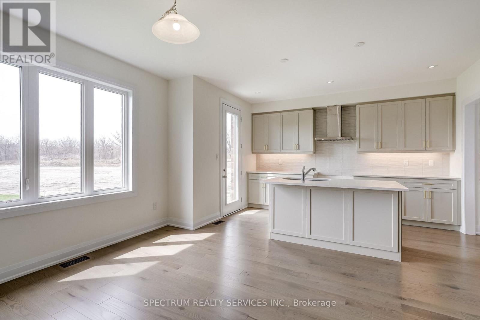 4-bedroom home for sale at 35 DORE DRIVE, Brantford ON · photo 19 of 43