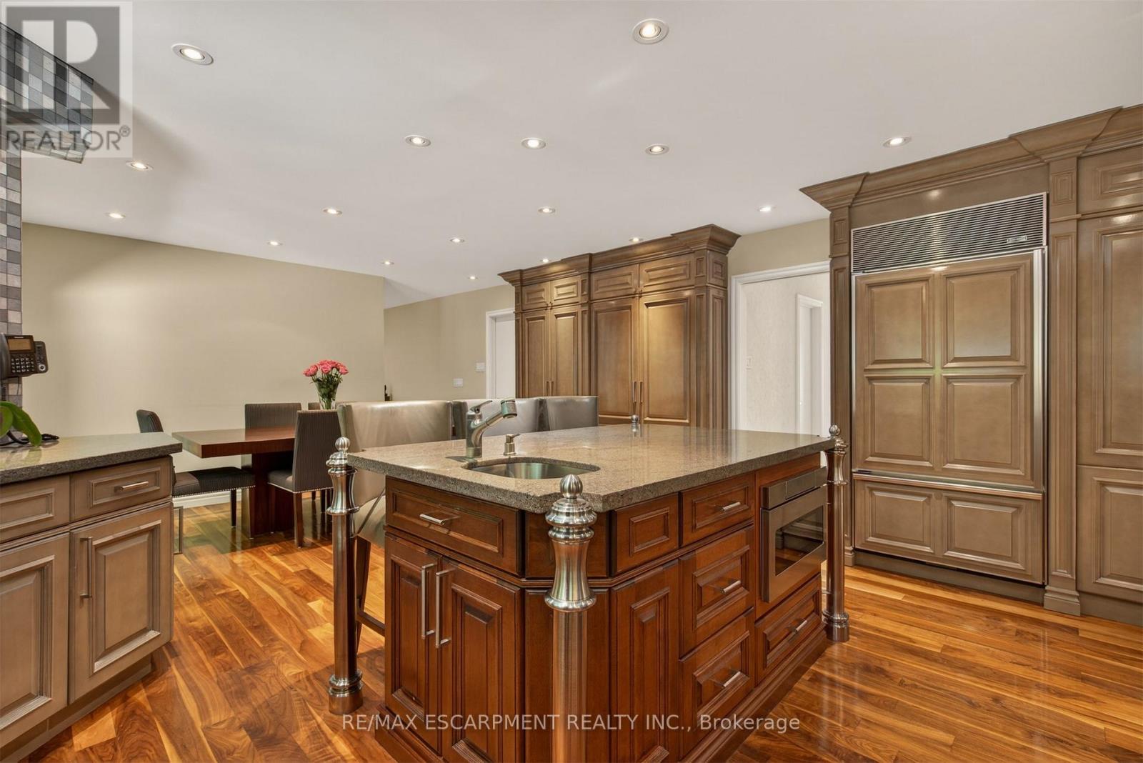 23 LANTERN LANE - Image 16