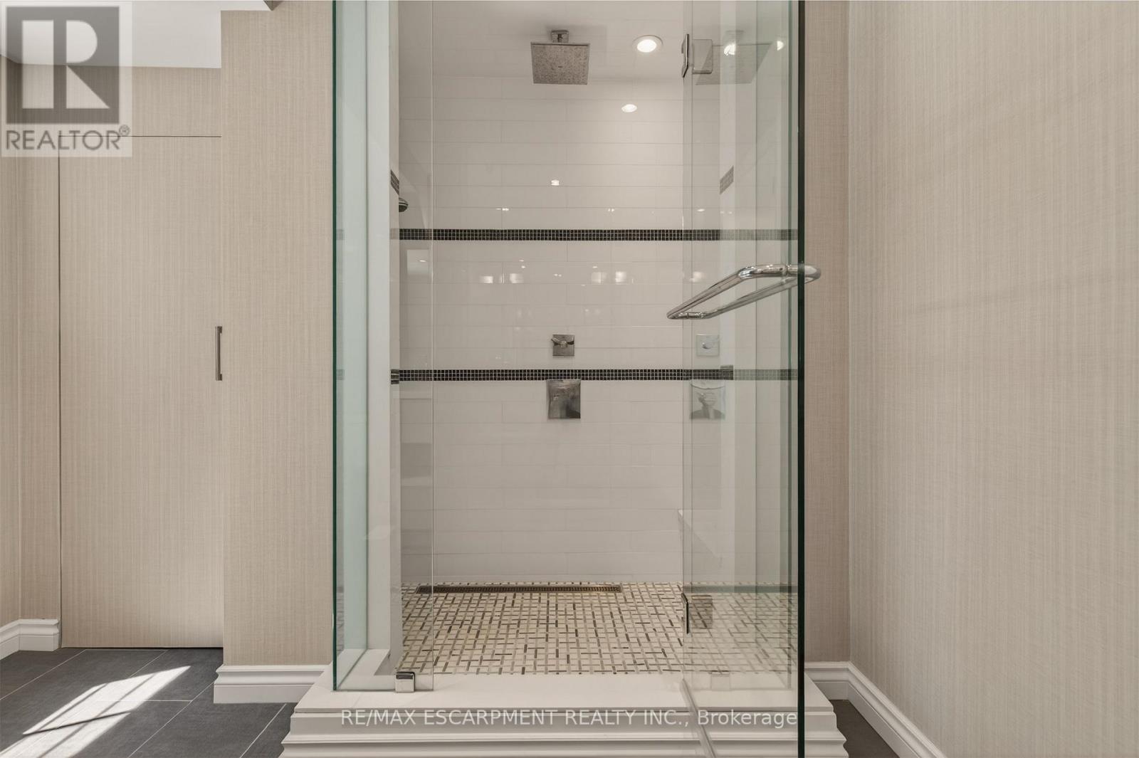 23 LANTERN LANE - Image 24