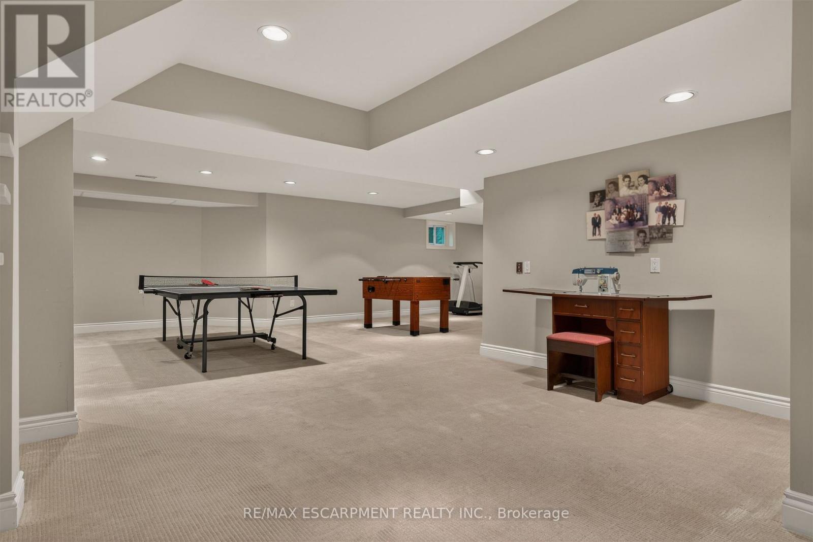 23 LANTERN LANE - Image 38