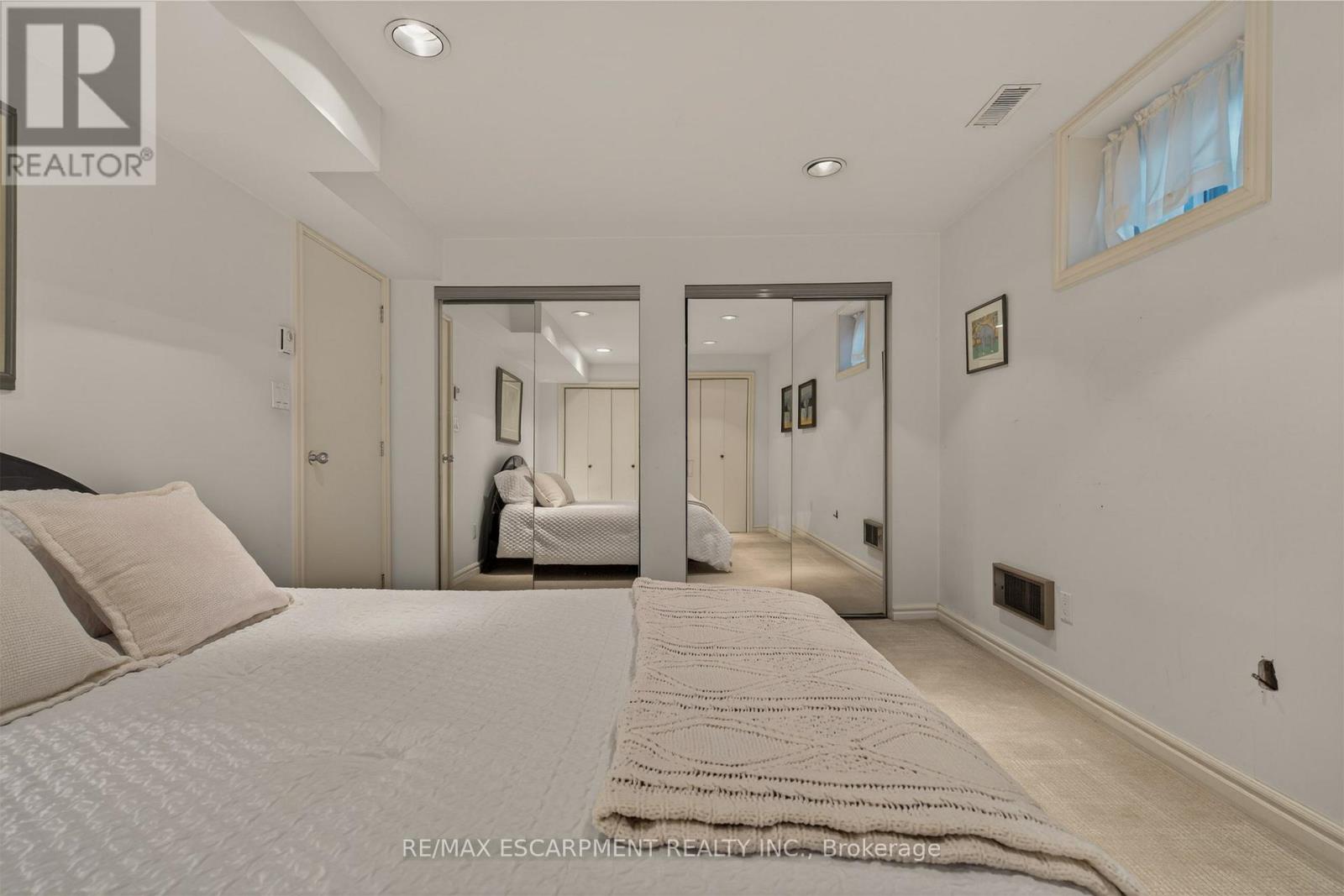 23 LANTERN LANE - Image 43
