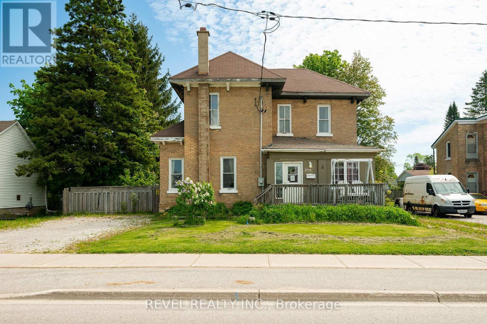279 1ST AVENUE S - 2