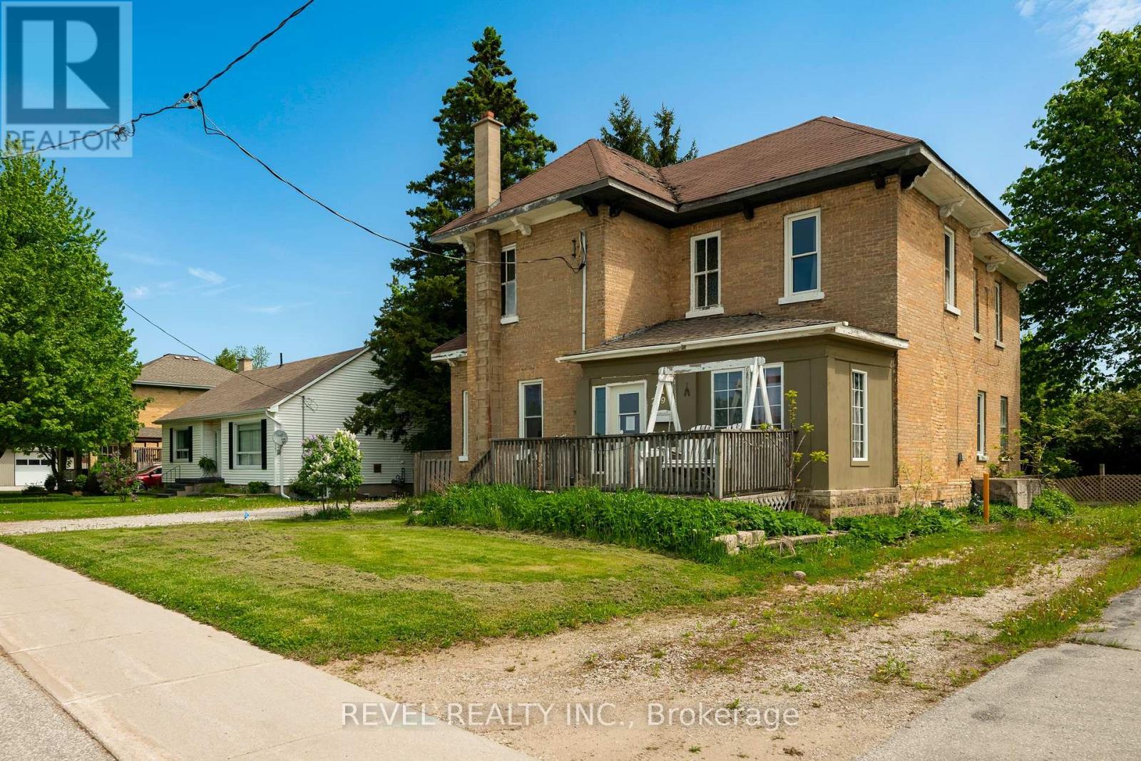 279 1ST AVENUE S - Image 3