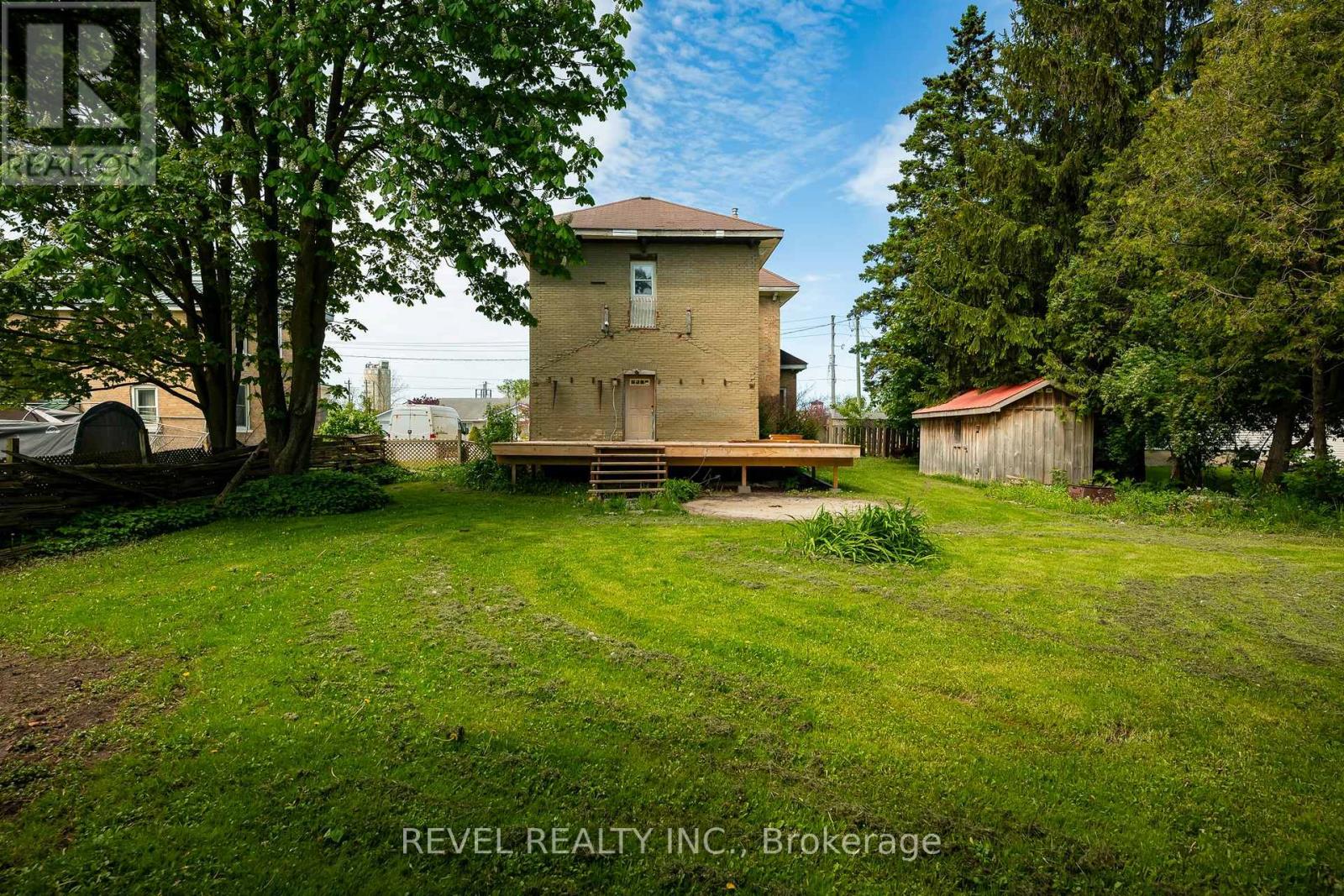 279 1ST AVENUE S - Image 37