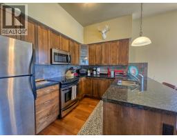 Kitchen - 905 7th Avenue Unit# 201, Invermere, BC V0A1K0 Photo 6