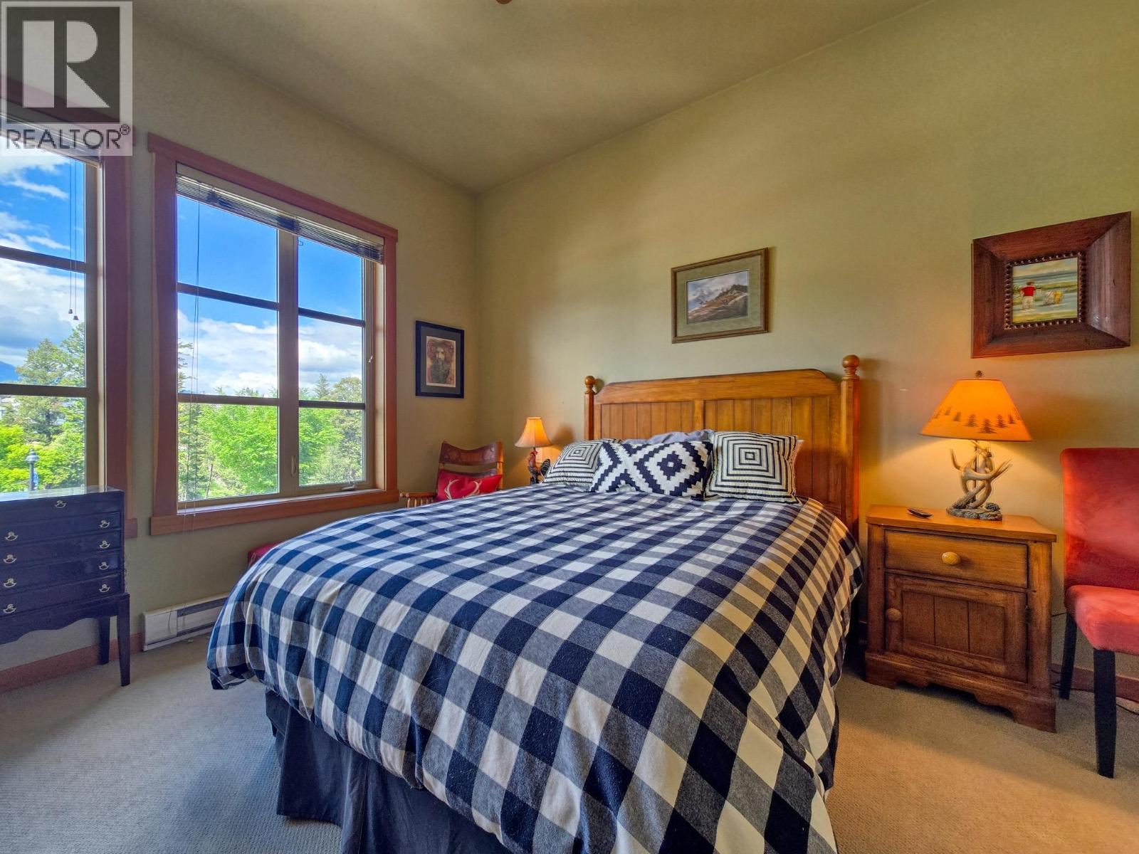 #201 905 7th Avenue - Image 3