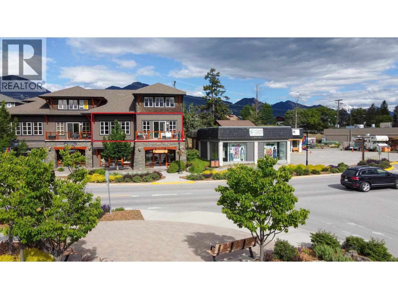 #201 905 7th Avenue - 30