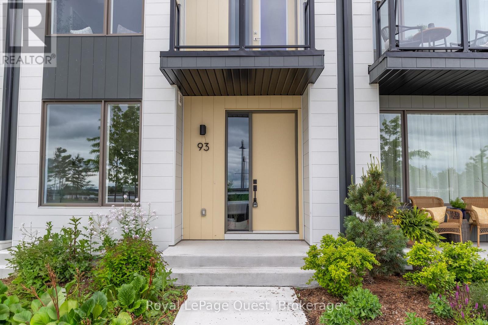 93 LIGHTFOOT DRIVE - 4