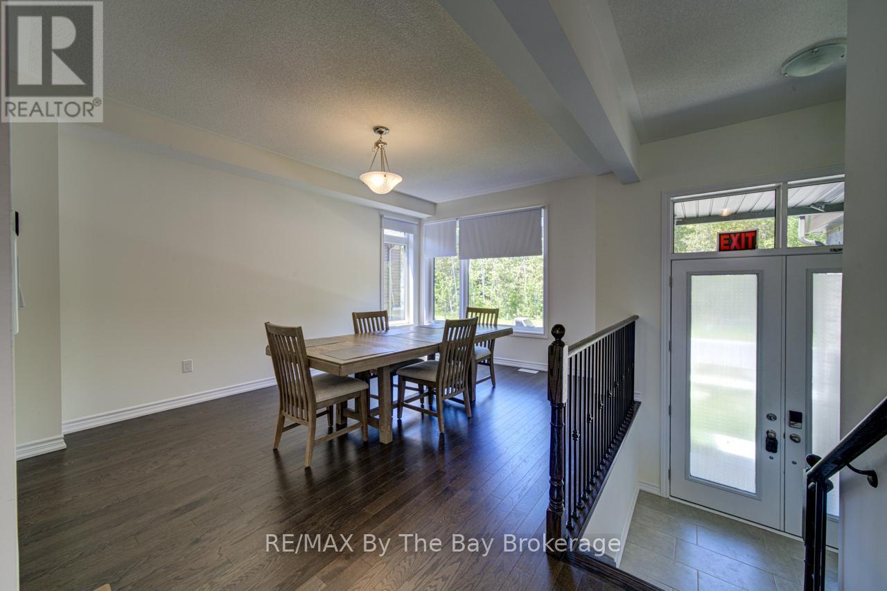 166 MAPLESIDE DRIVE - 11