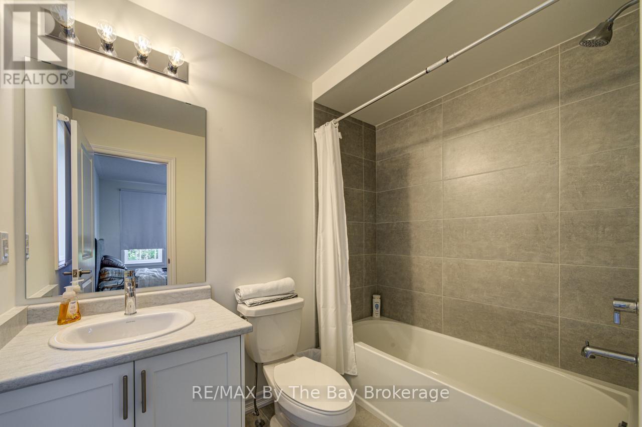 166 MAPLESIDE DRIVE - 18