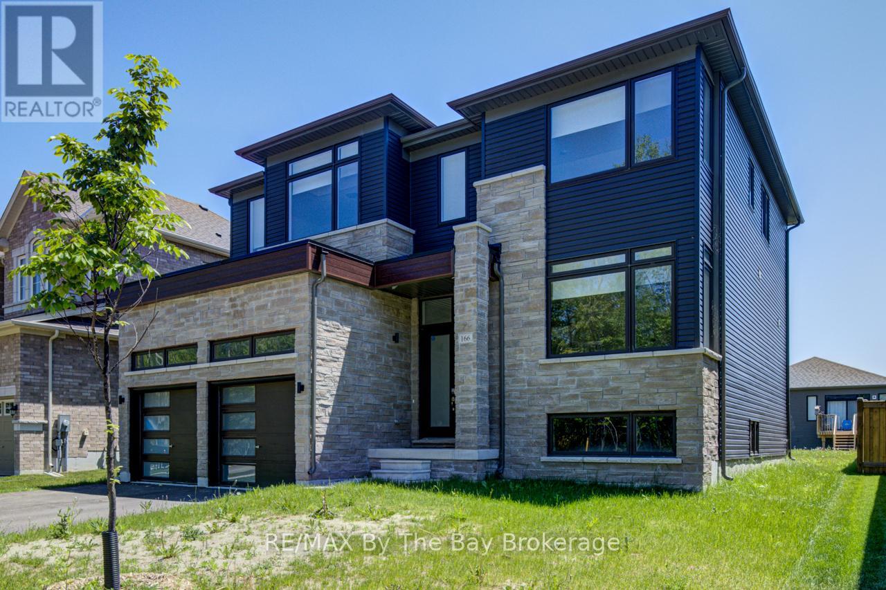166 MAPLESIDE DRIVE - 4