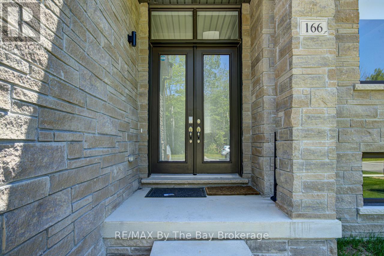166 MAPLESIDE DRIVE - 5
