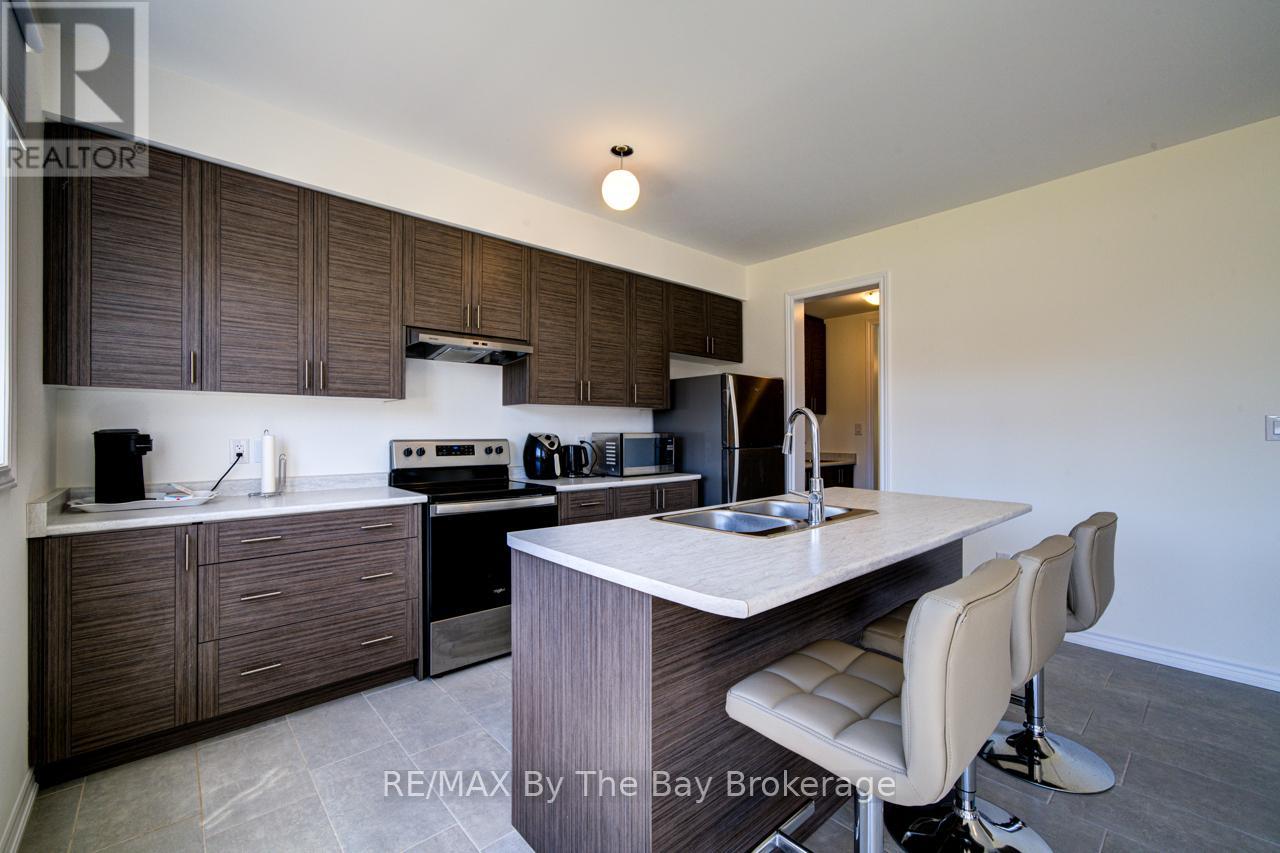 166 MAPLESIDE DRIVE - 7