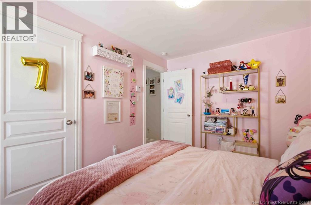 48 Weavers Way - 16