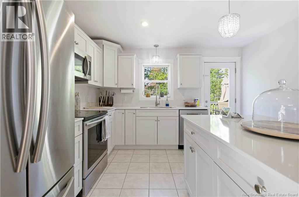48 Weavers Way - 10