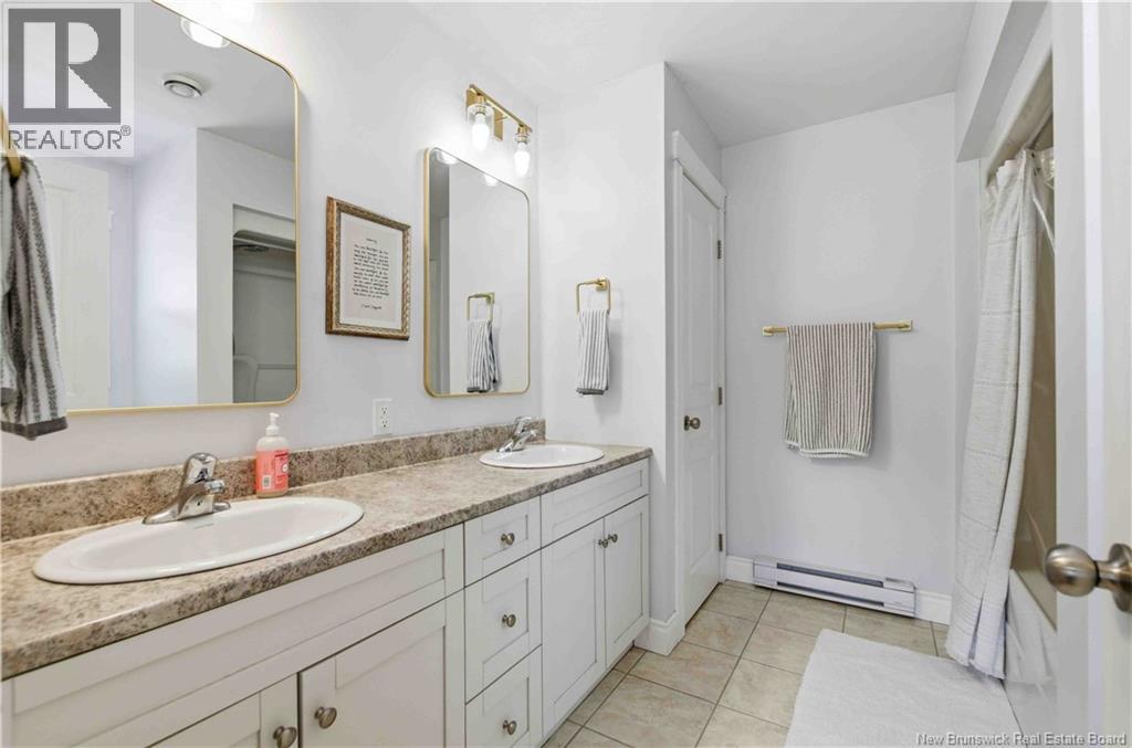 48 Weavers Way - 25