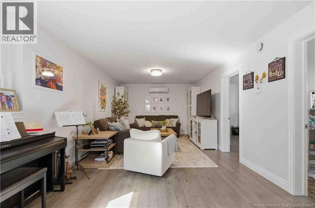 48 Weavers Way - 29