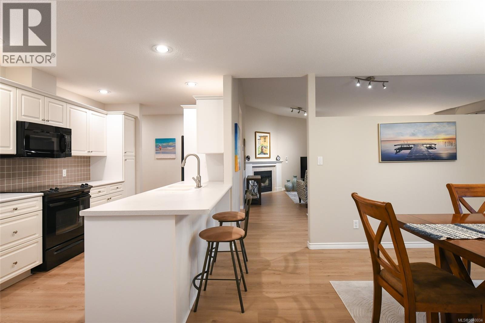 #14 3100 Kensington Cres - 12