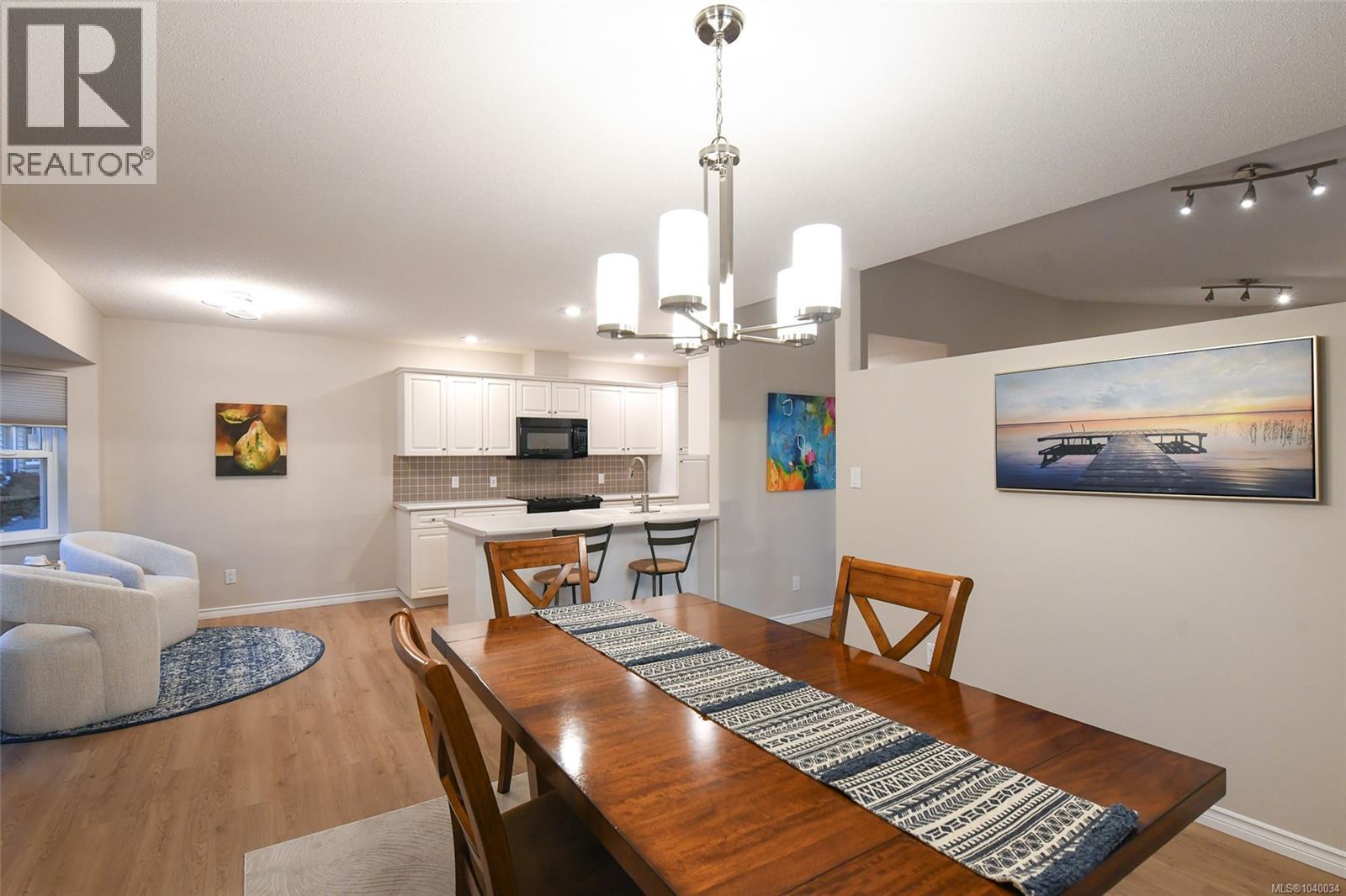 #14 3100 Kensington Cres - 9
