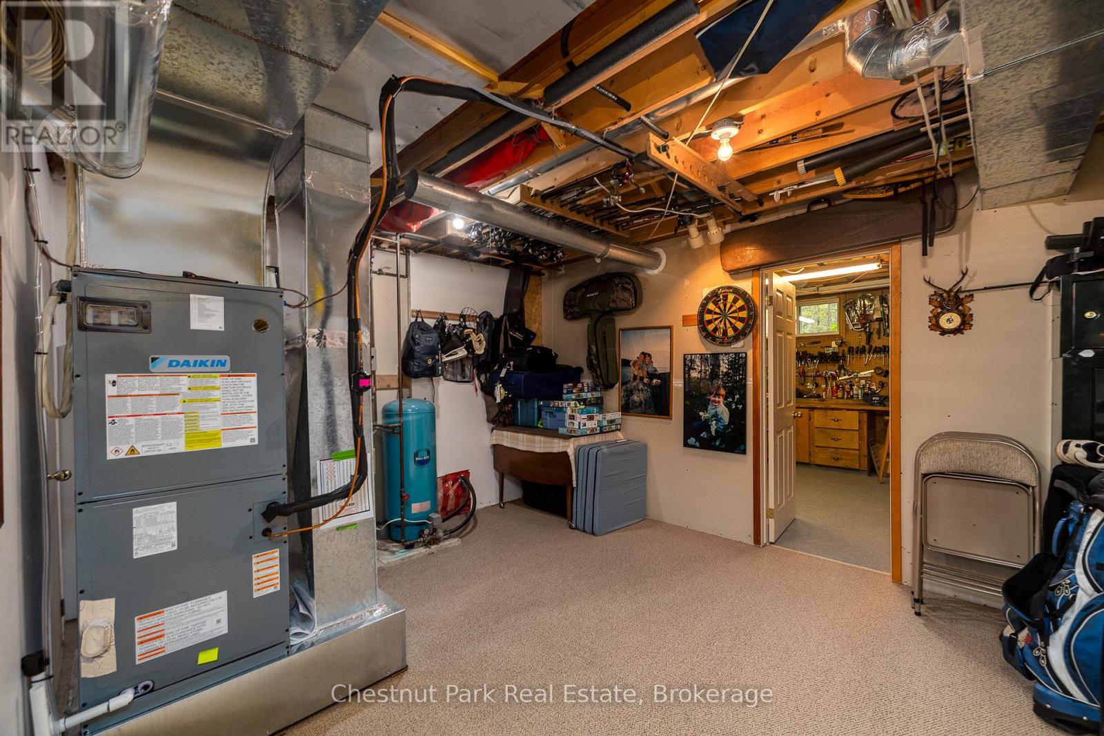 64 MAPLE GOLF CRESCENT - Image 35
