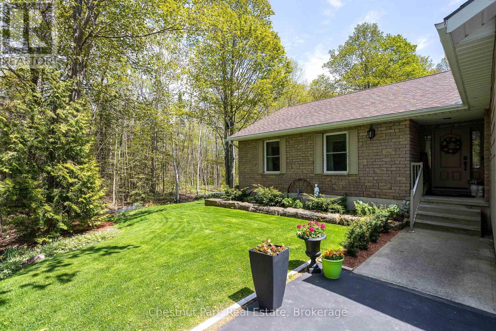 64 MAPLE GOLF CRESCENT - Image 5