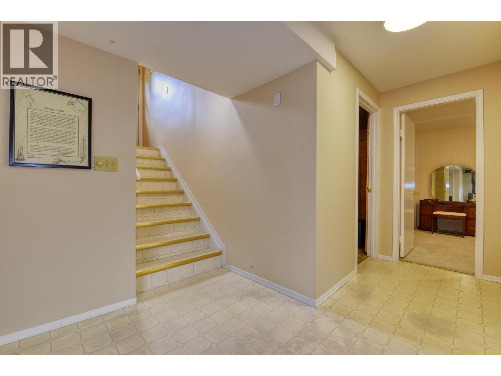 1045 N NINTH AVENUE - 15