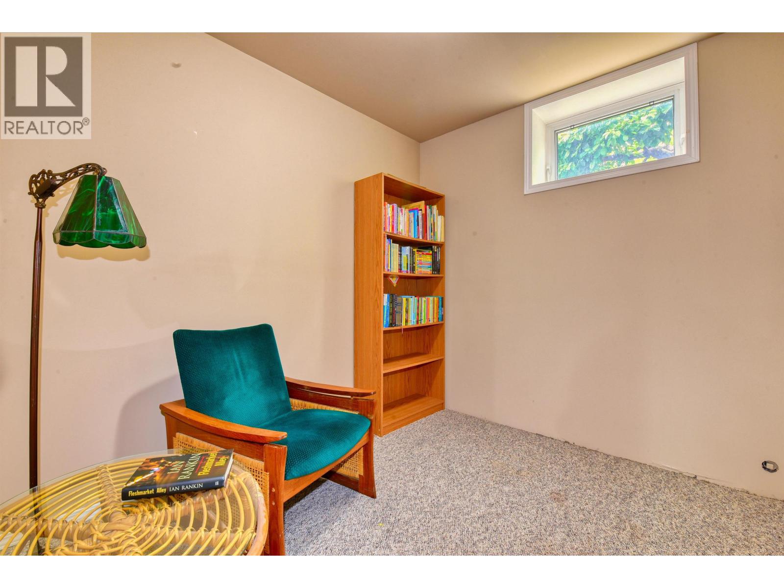1045 N NINTH AVENUE - 22