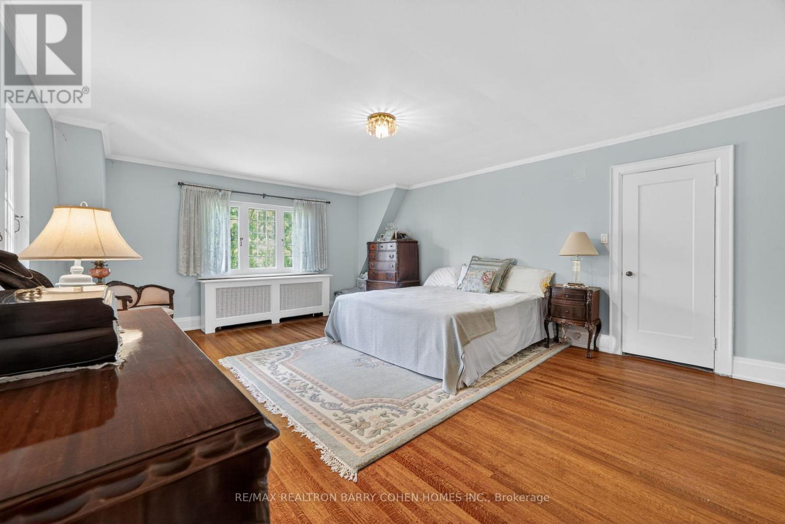 29 STRATHGOWAN CRESCENT - 11