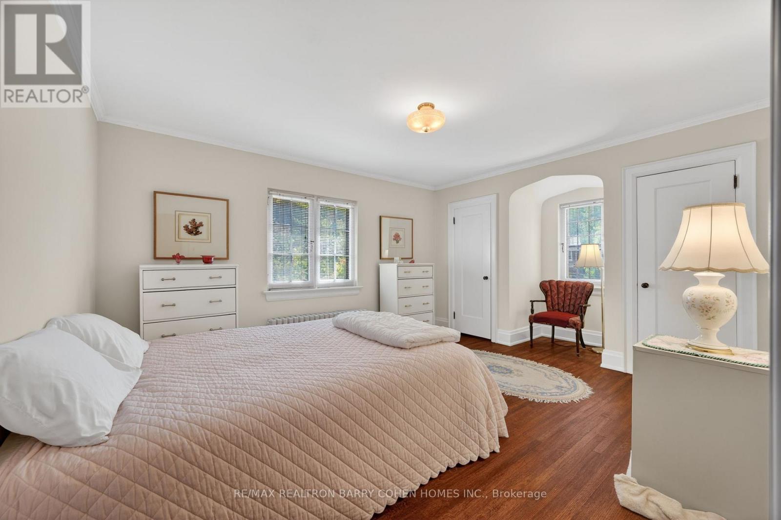 29 STRATHGOWAN CRESCENT - 13