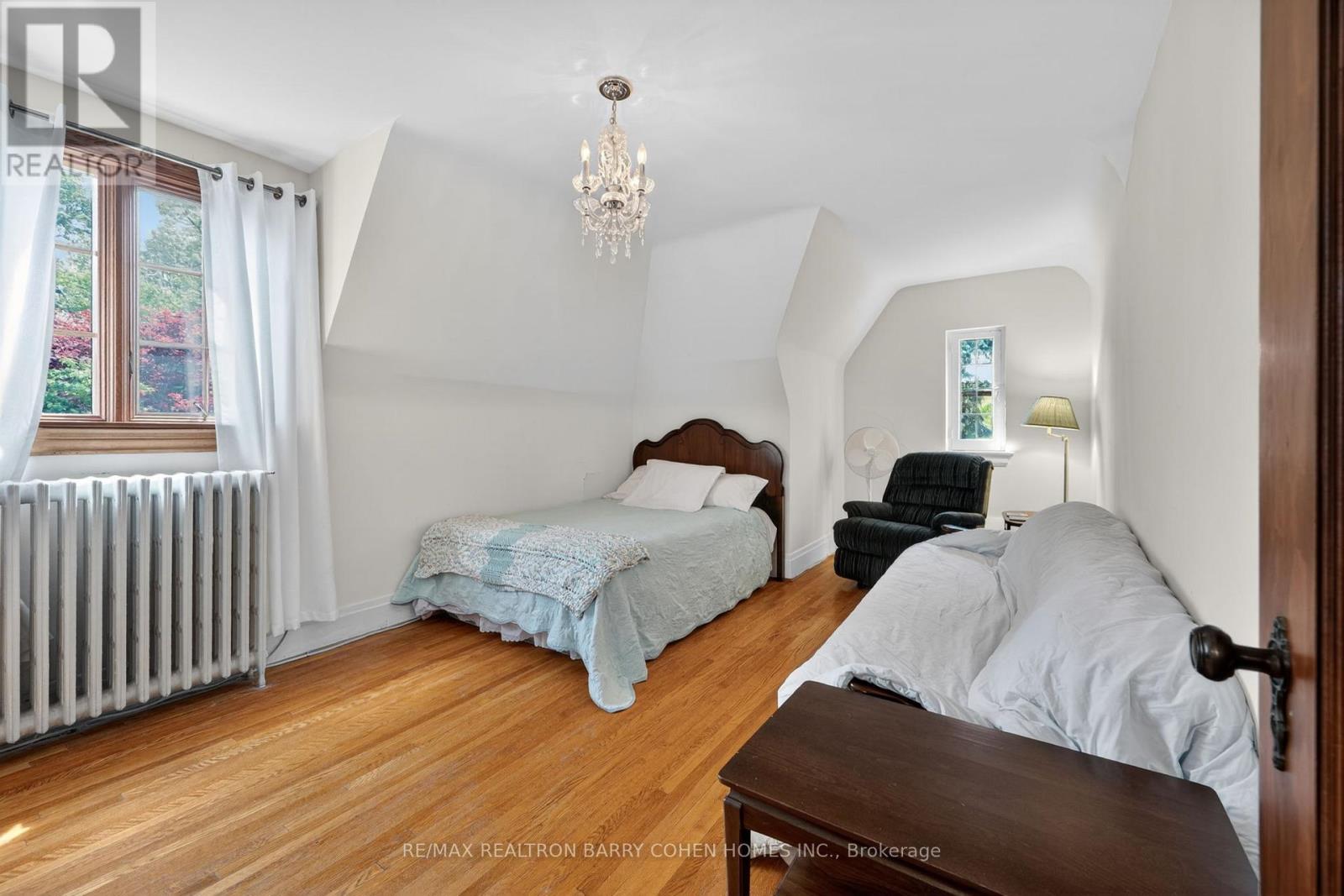 29 STRATHGOWAN CRESCENT - 16